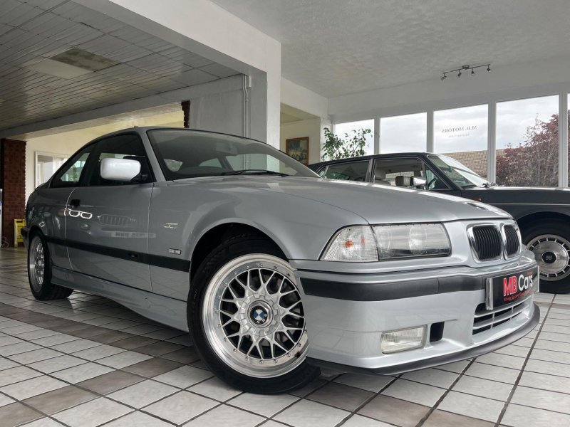 BMW 3 SERIES