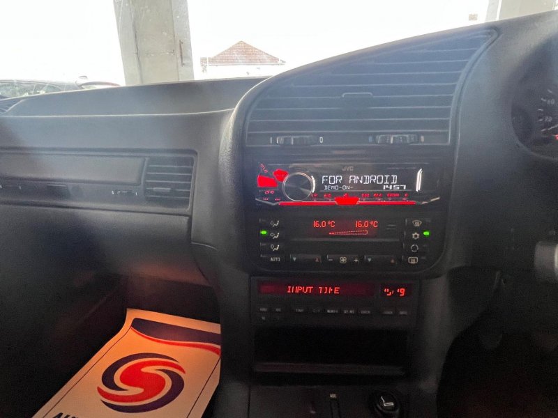 BMW 3 SERIES