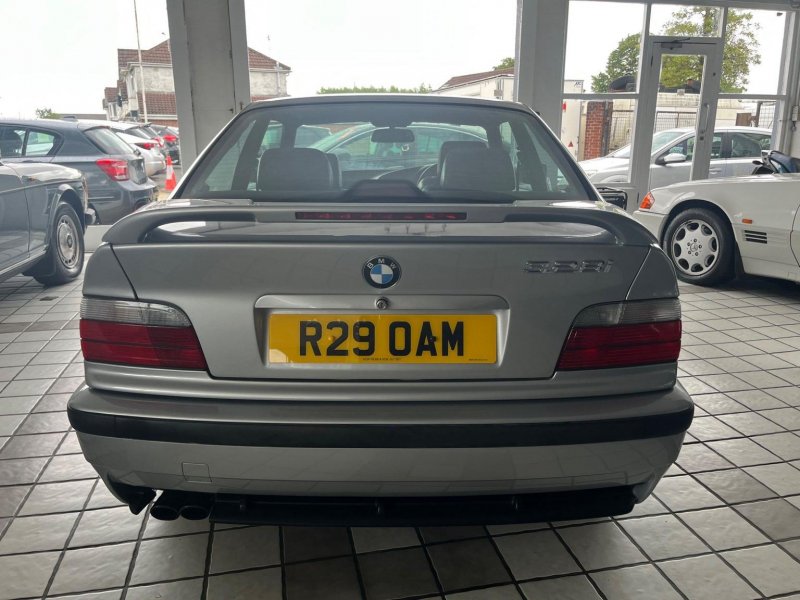 BMW 3 SERIES