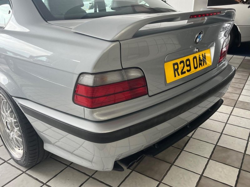 BMW 3 SERIES