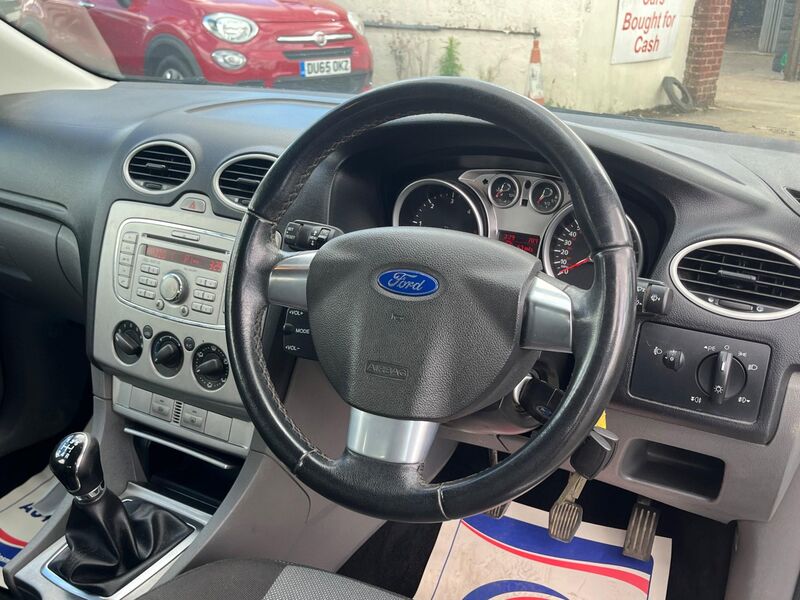 FORD FOCUS