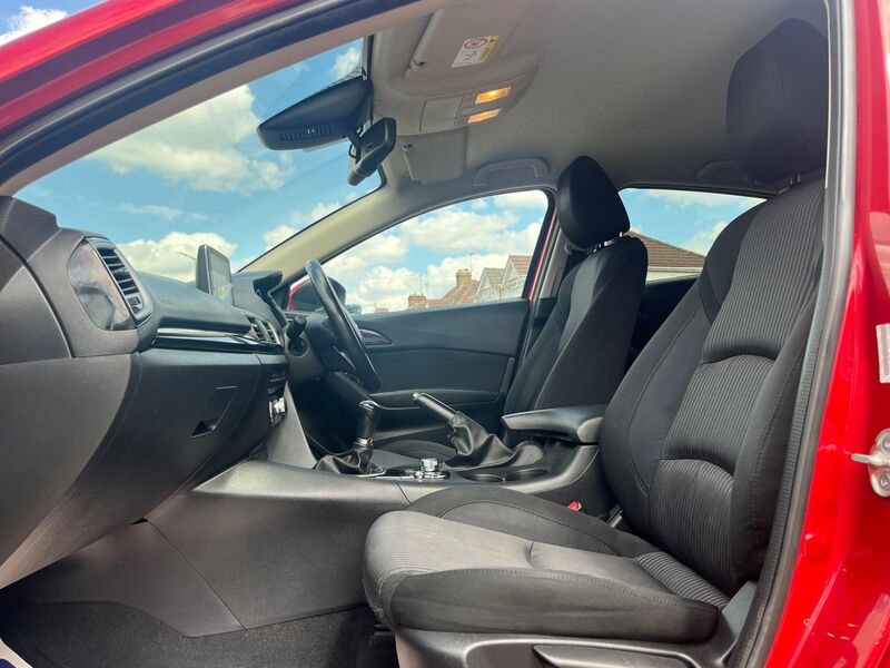 MAZDA MAZDA3