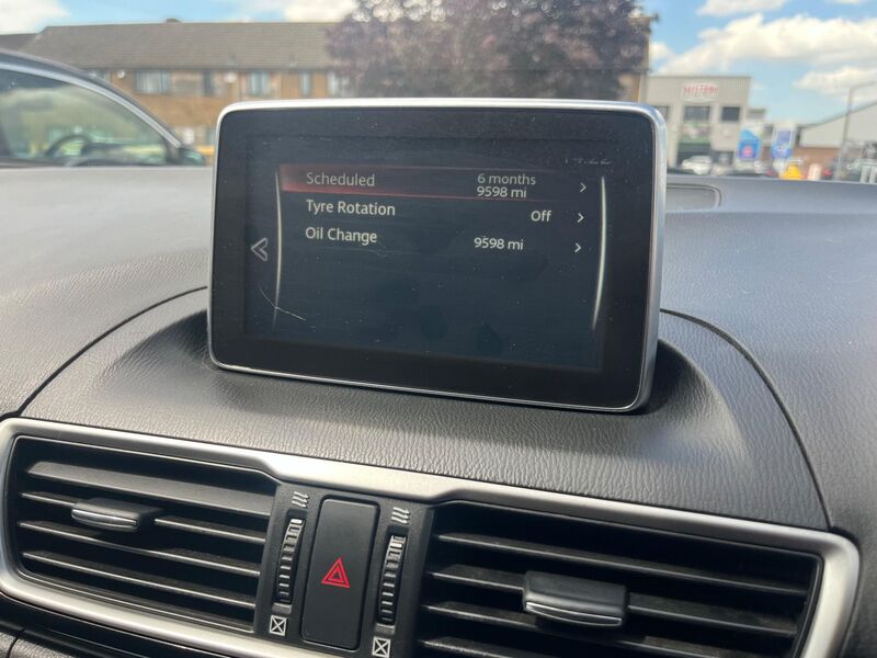 MAZDA MAZDA3