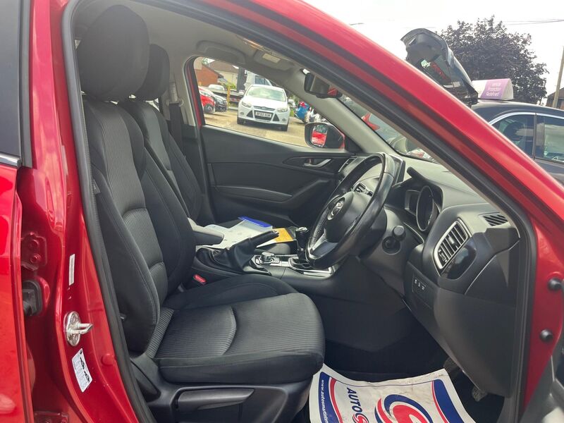 MAZDA MAZDA3