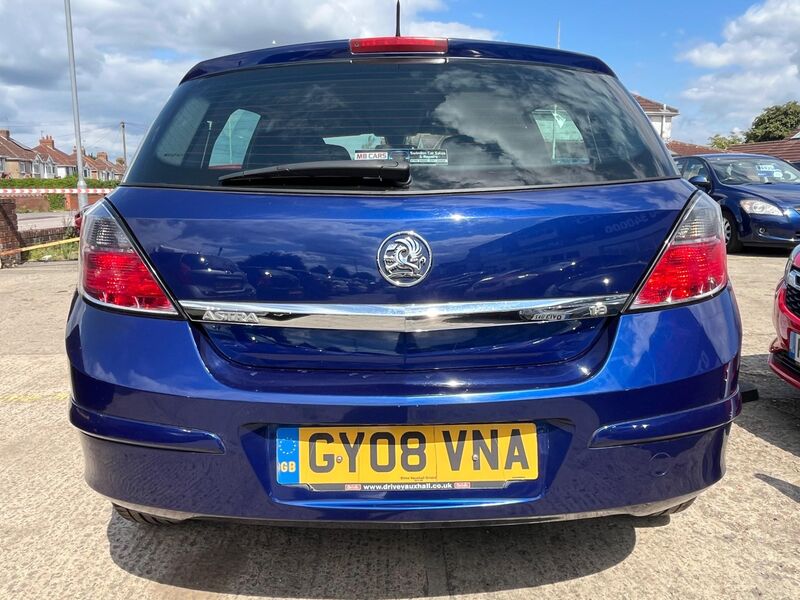 VAUXHALL ASTRA