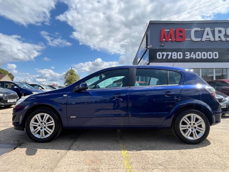 VAUXHALL ASTRA