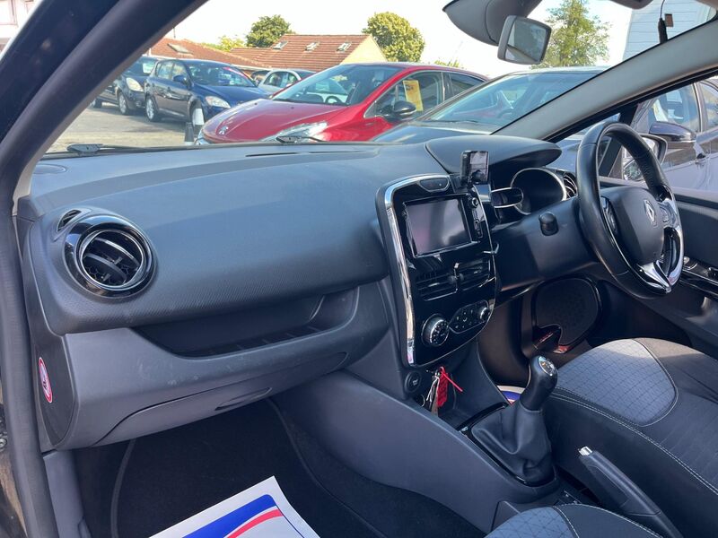 RENAULT CLIO