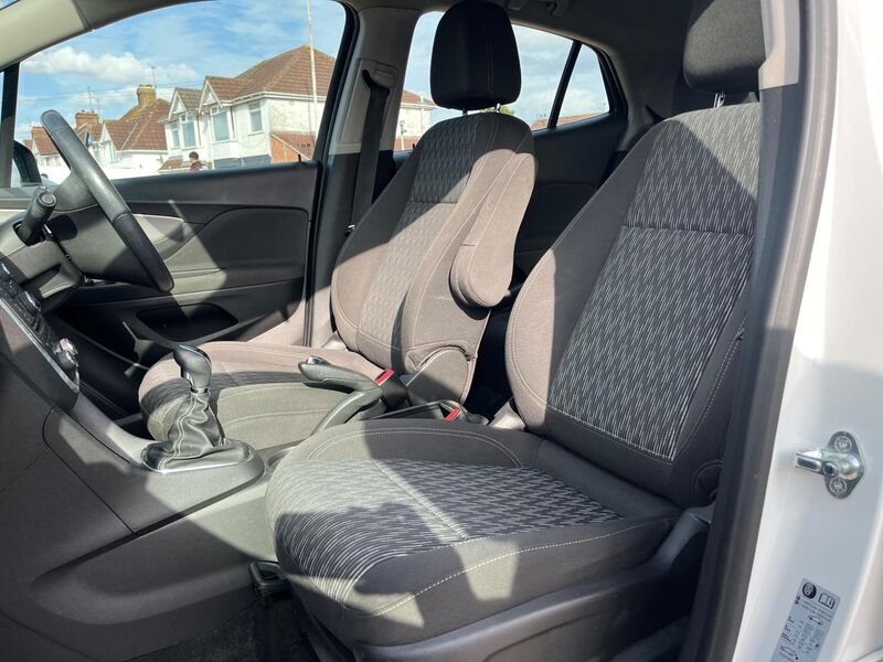 VAUXHALL MOKKA