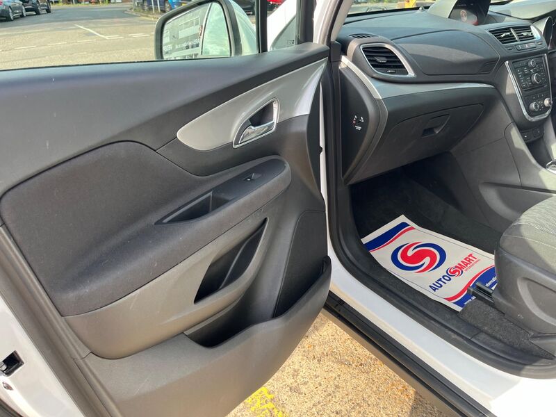 VAUXHALL MOKKA