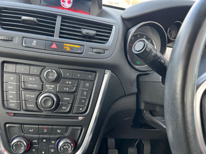 VAUXHALL MOKKA