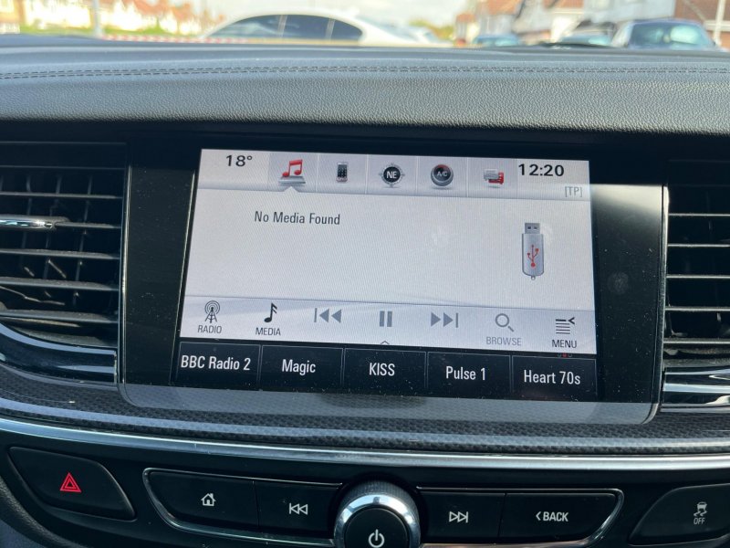 VAUXHALL INSIGNIA