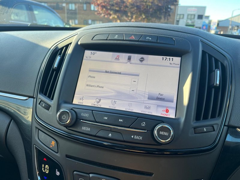 VAUXHALL INSIGNIA