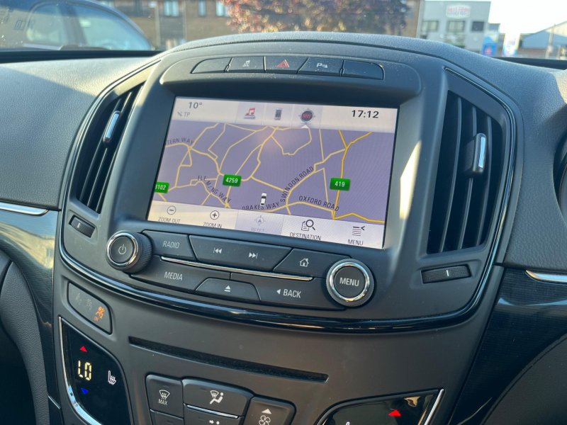 VAUXHALL INSIGNIA