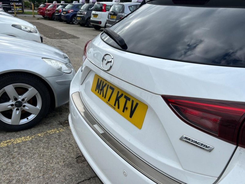 MAZDA MAZDA3