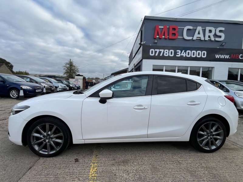 MAZDA MAZDA3