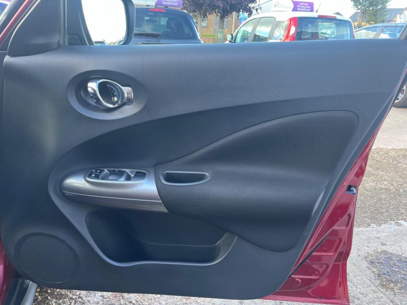 NISSAN JUKE