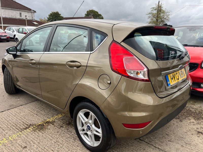 FORD FIESTA