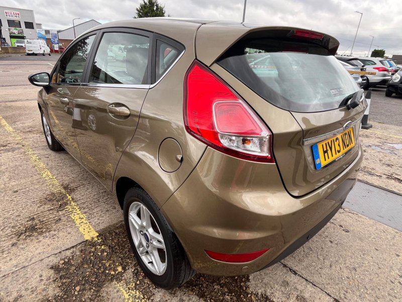 FORD FIESTA