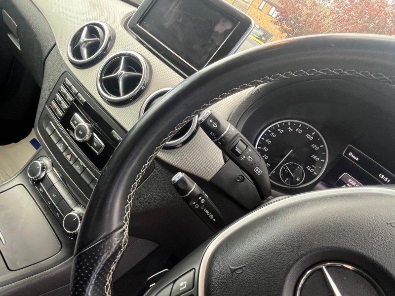 MERCEDES-BENZ B CLASS