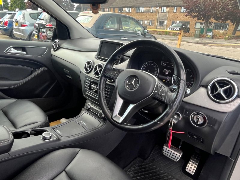 MERCEDES-BENZ B CLASS