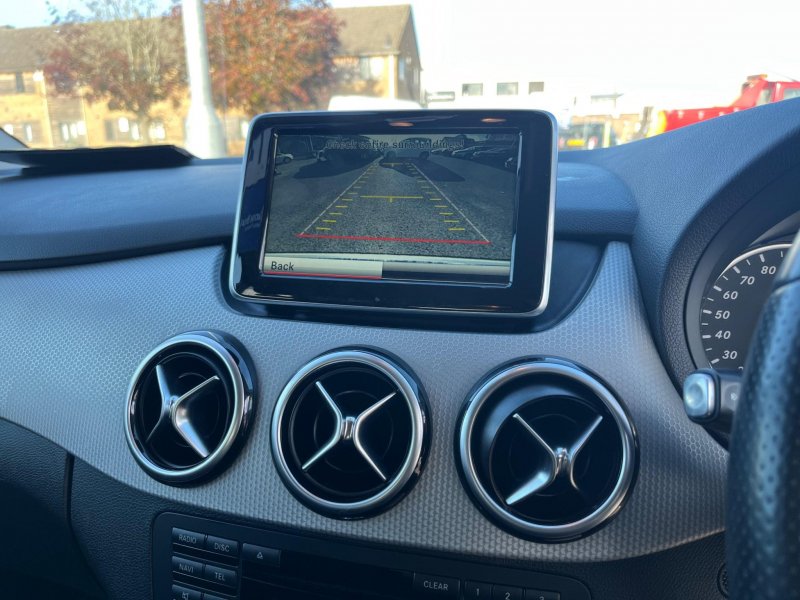 MERCEDES-BENZ B CLASS
