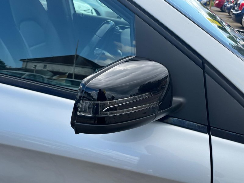 MERCEDES-BENZ B CLASS