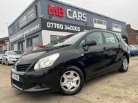 TOYOTA VERSO