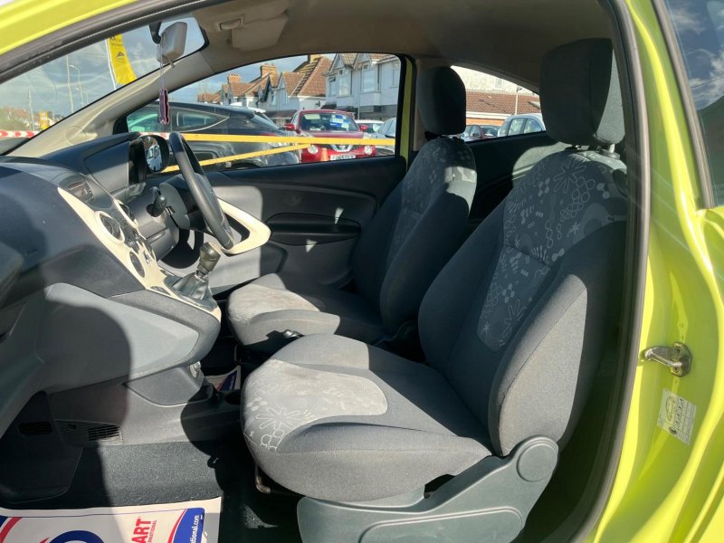 FORD KA