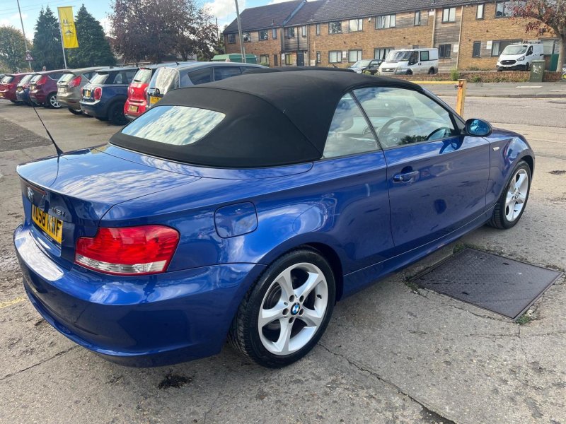 BMW 1 SERIES