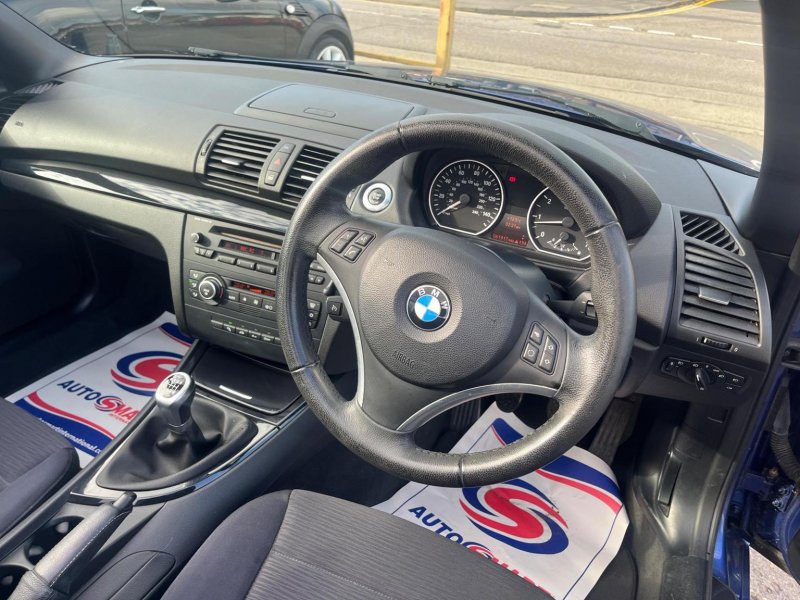 BMW 1 SERIES