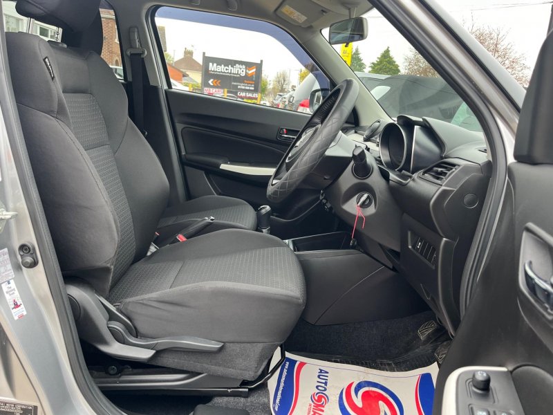 SUZUKI SWIFT