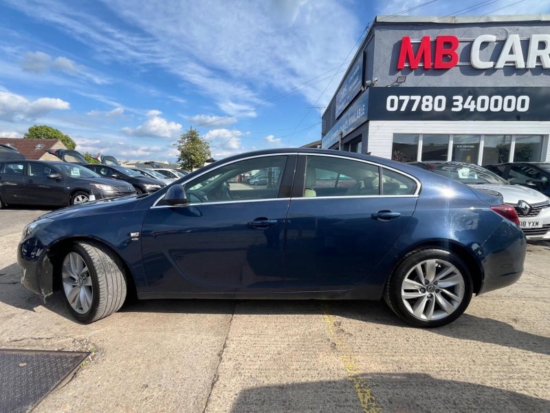VAUXHALL INSIGNIA