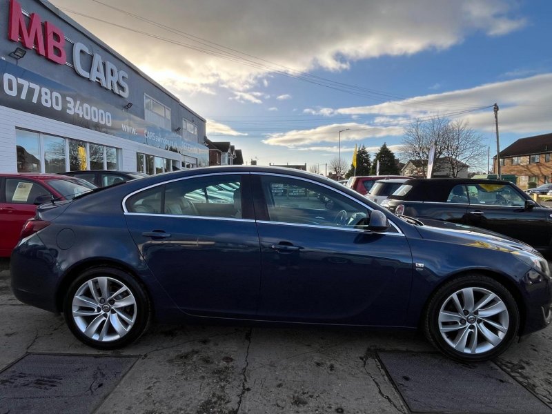 VAUXHALL INSIGNIA