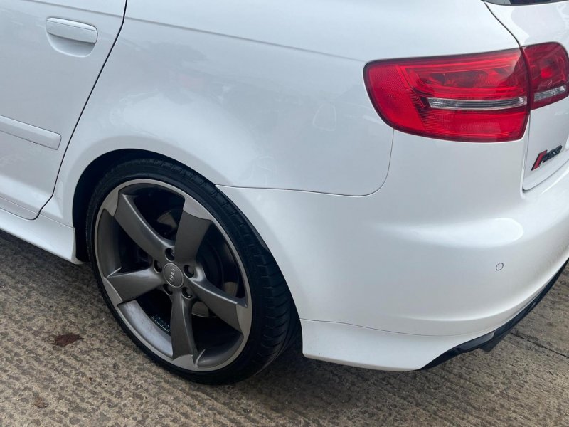 AUDI RS3