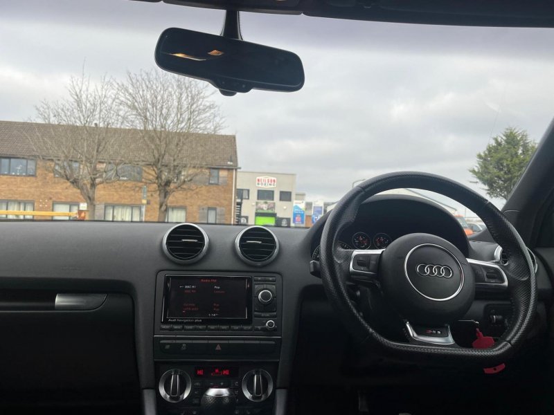 AUDI RS3