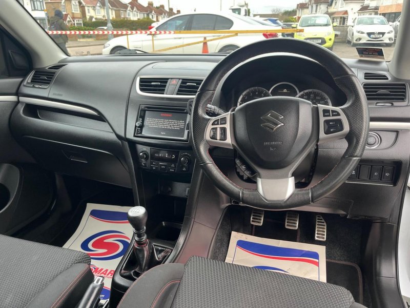SUZUKI SWIFT