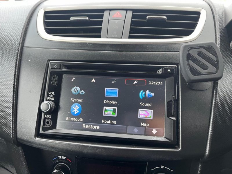SUZUKI SWIFT