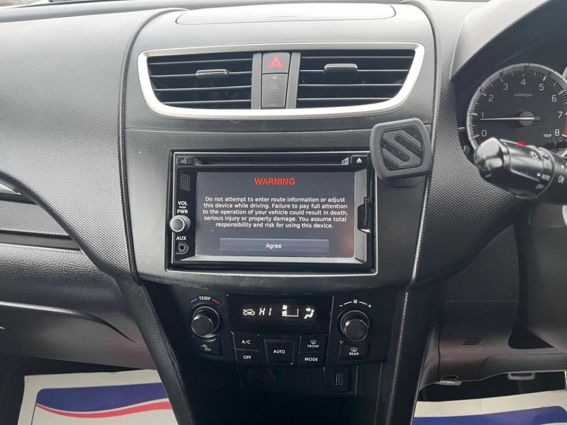 SUZUKI SWIFT