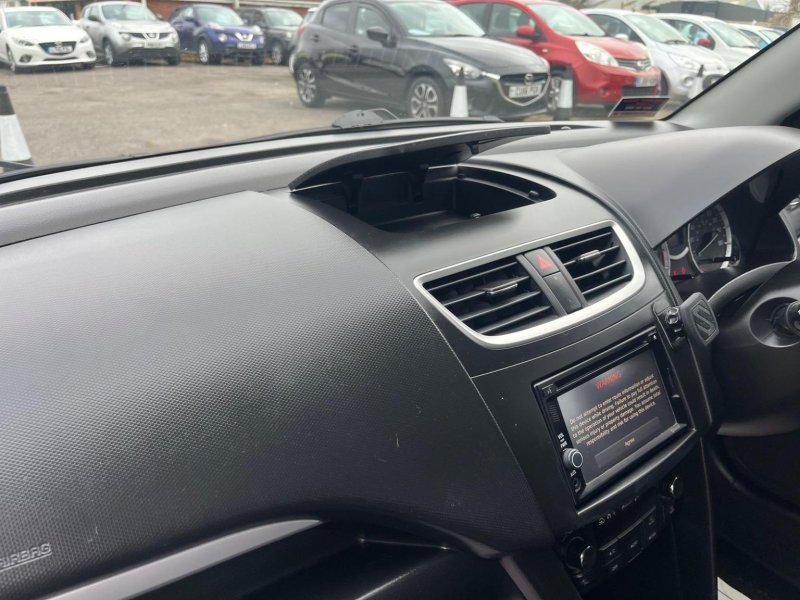 SUZUKI SWIFT