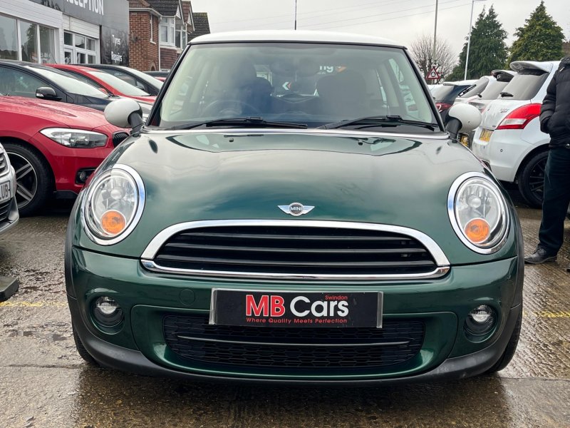 MINI HATCH