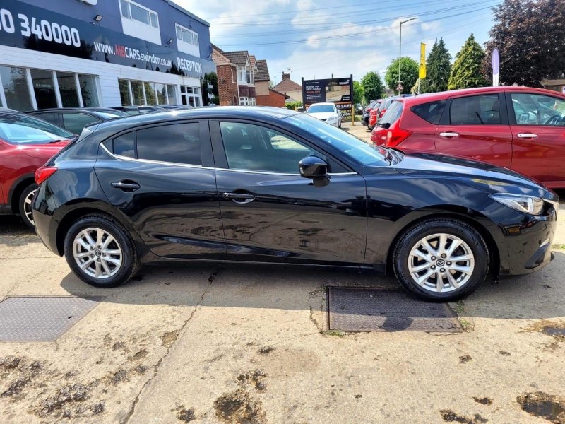 MAZDA MAZDA3