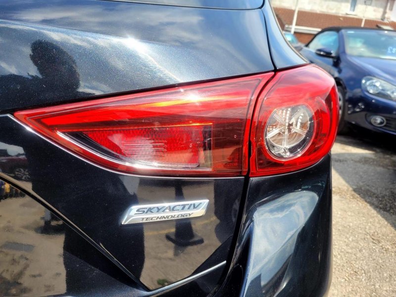 MAZDA MAZDA3