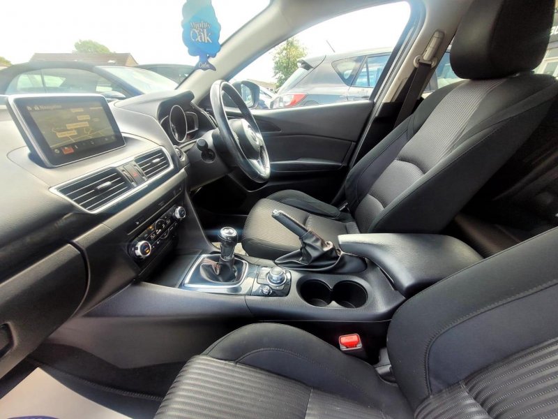 MAZDA MAZDA3