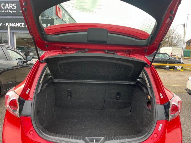 MAZDA MAZDA3