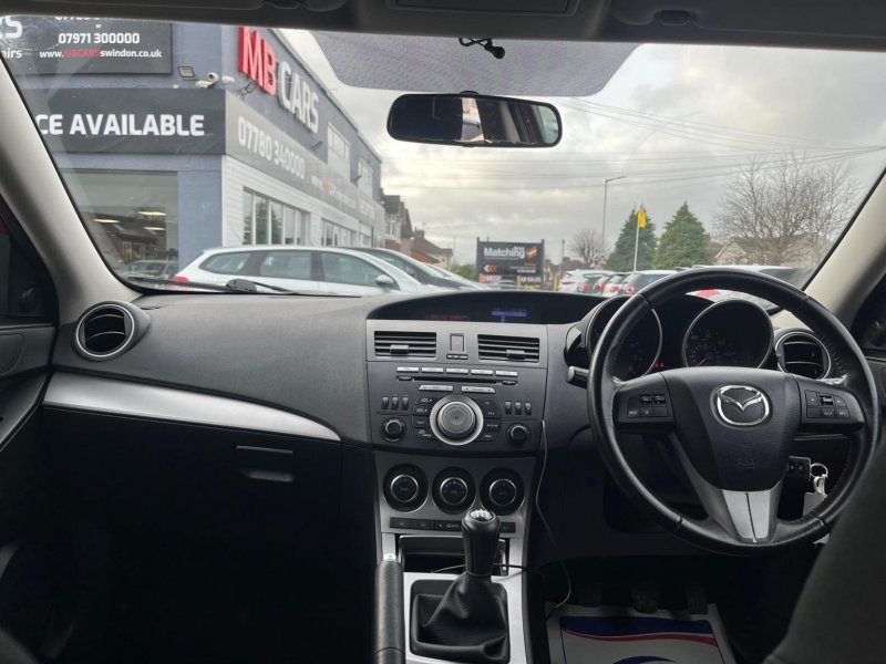 MAZDA MAZDA3