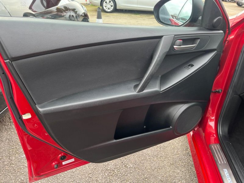 MAZDA MAZDA3