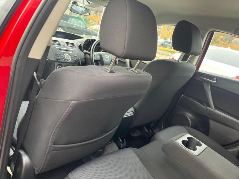 MAZDA MAZDA3