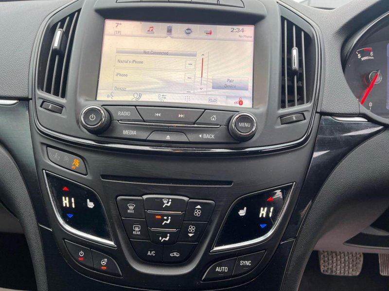 VAUXHALL INSIGNIA
