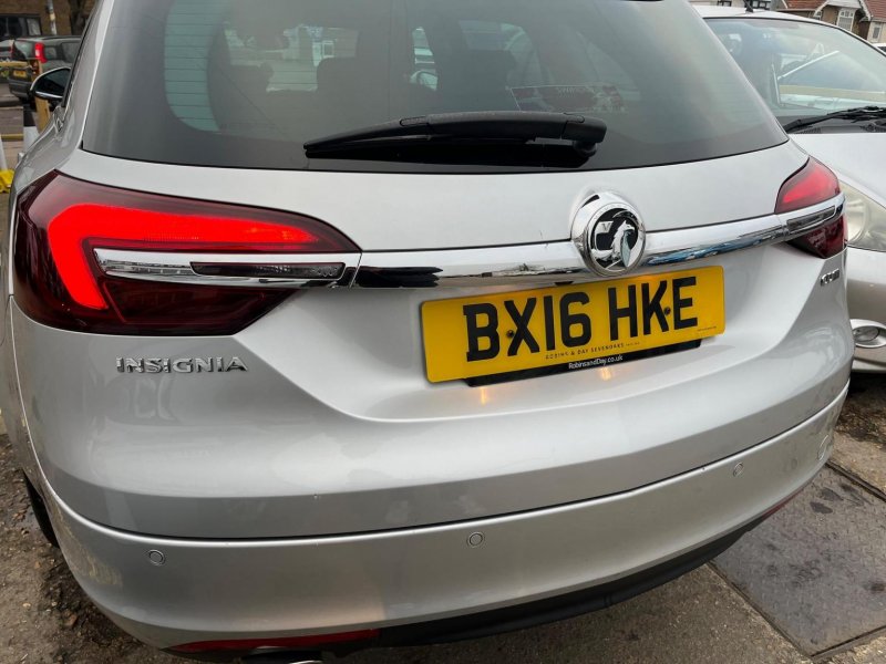 VAUXHALL INSIGNIA