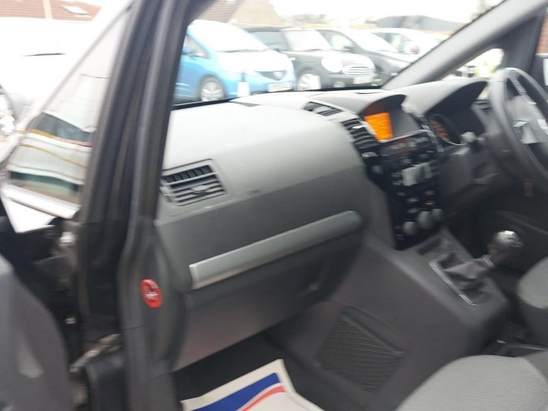 VAUXHALL ZAFIRA